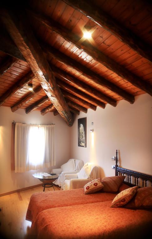 Hotel Can Borrell Meranges Екстериор снимка