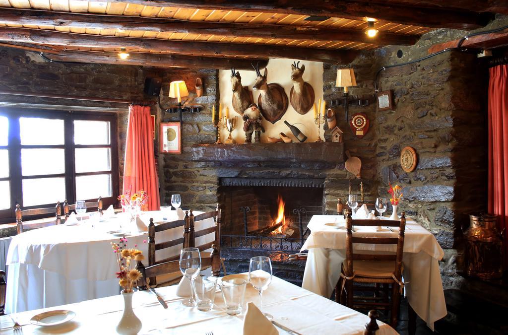 Hotel Can Borrell Meranges Екстериор снимка