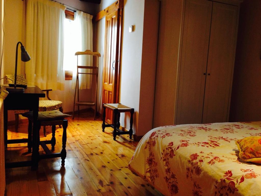 Hotel Can Borrell Meranges Стая снимка